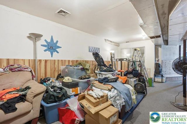 704 Avenue, Stroudsburg, PA 18360