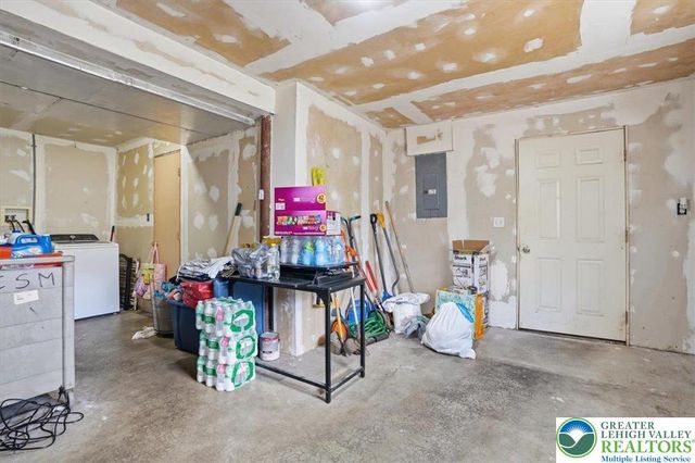 704 Avenue, Stroudsburg, PA 18360