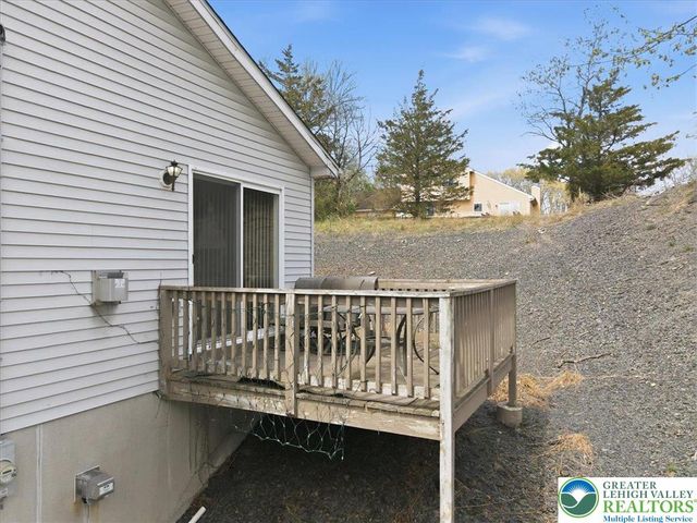704 Avenue, Stroudsburg, PA 18360
