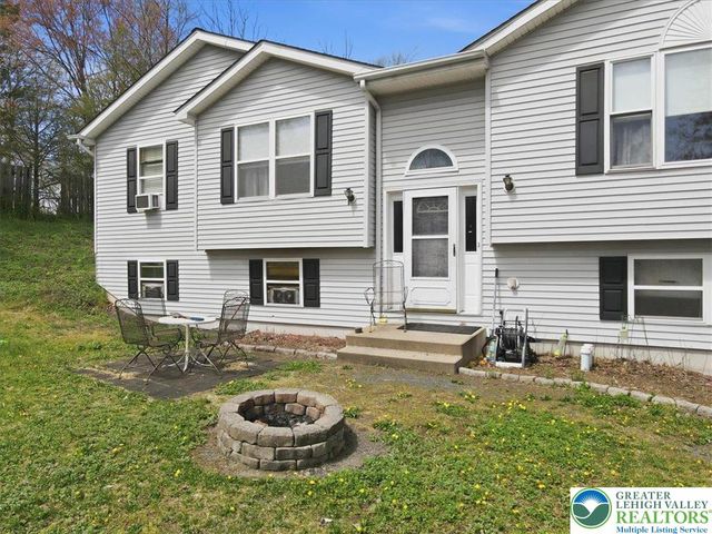 704 Avenue, Stroudsburg, PA 18360