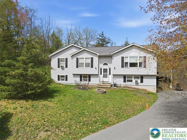 704 Avenue, Stroudsburg, PA 18360