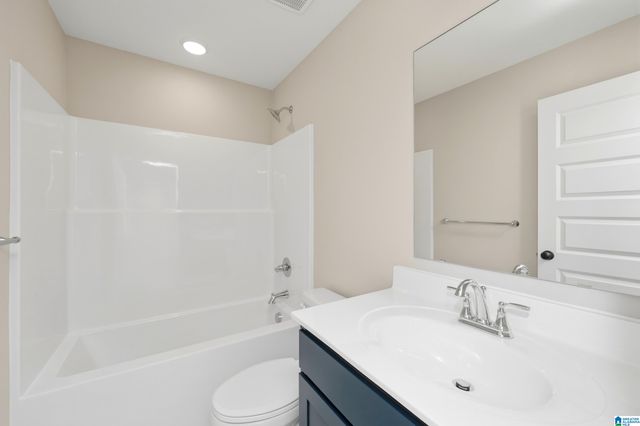 2072 WOHALI DRIVE, Leeds, AL 35094