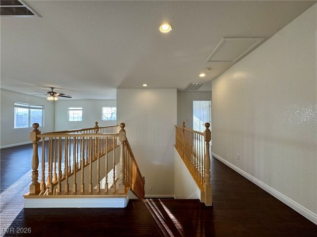 3028 Teal Beach Street, Las Vegas, NV 89117