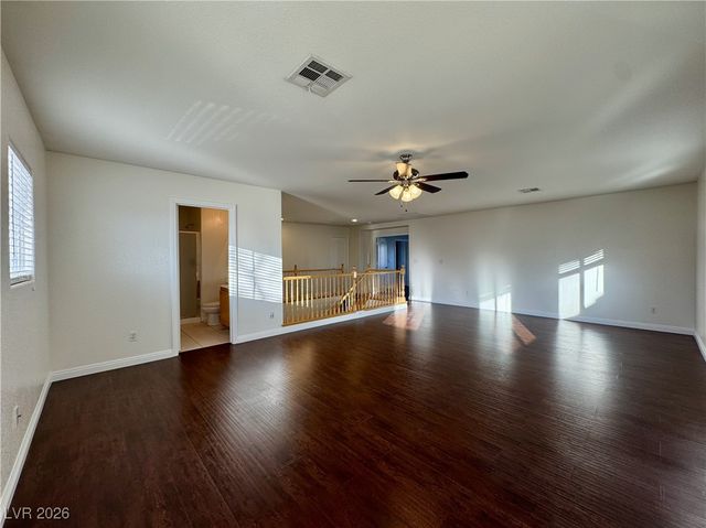 3028 Teal Beach Street, Las Vegas, NV 89117