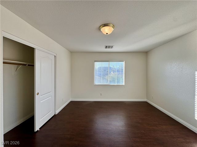 3028 Teal Beach Street, Las Vegas, NV 89117