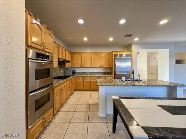 3028 Teal Beach Street, Las Vegas, NV 89117