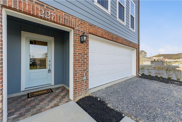 227 Oliver Way, Cranberry Twp, PA 16066