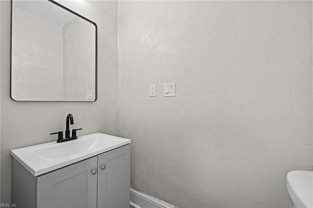 2541 Grandy AVE, Norfolk, VA 23509