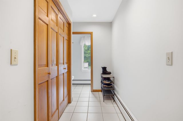 17 Tonga Drive, Bow, NH 03304