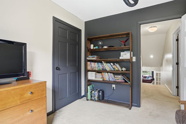 17 Tonga Drive, Bow, NH 03304