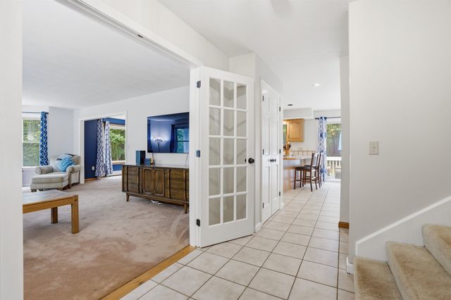 17 Tonga Drive, Bow, NH 03304