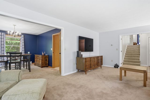 17 Tonga Drive, Bow, NH 03304