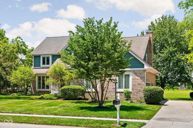 1300 Woodpond N Roundabout, Carmel, IN 46033