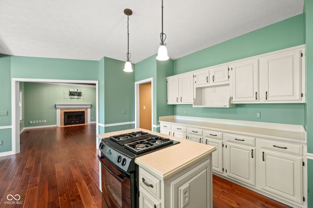 1300 Woodpond N Roundabout, Carmel, IN 46033