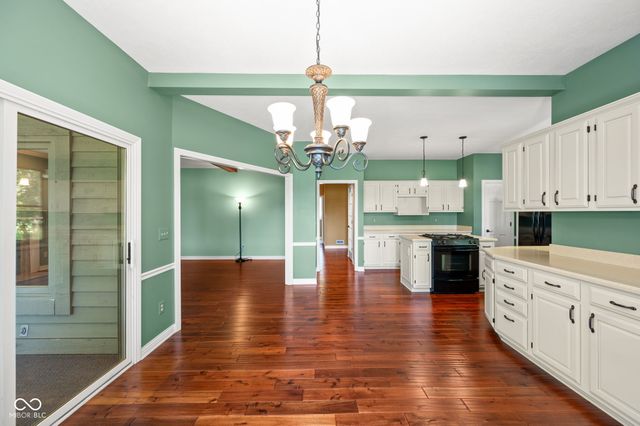 1300 Woodpond N Roundabout, Carmel, IN 46033