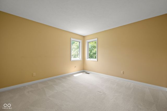 1300 Woodpond N Roundabout, Carmel, IN 46033