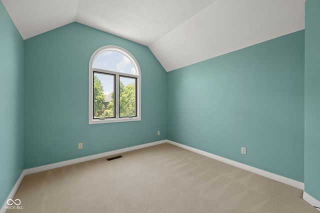 1300 Woodpond N Roundabout, Carmel, IN 46033