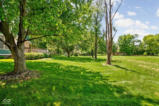 1300 Woodpond N Roundabout, Carmel, IN 46033