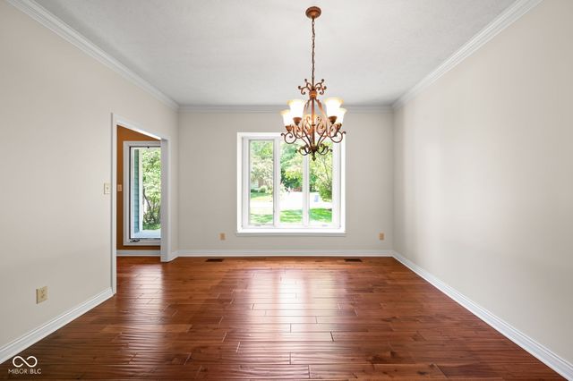 1300 Woodpond N Roundabout, Carmel, IN 46033