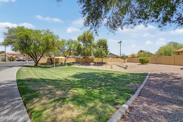 1006 W REDONDO Drive, Gilbert, AZ 85233