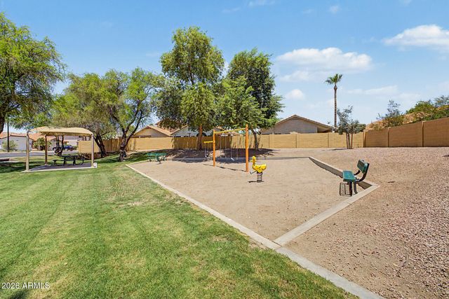 1006 W REDONDO Drive, Gilbert, AZ 85233