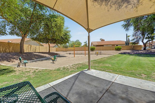 1006 W REDONDO Drive, Gilbert, AZ 85233