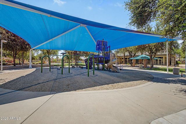 1006 W REDONDO Drive, Gilbert, AZ 85233