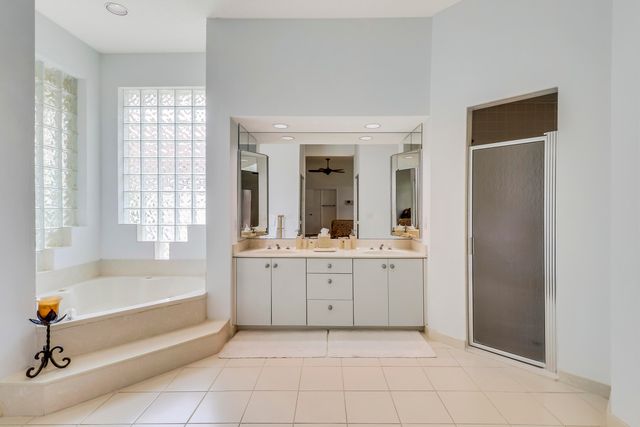 18951 Painted Leaf Court, Jupiter, FL 33458