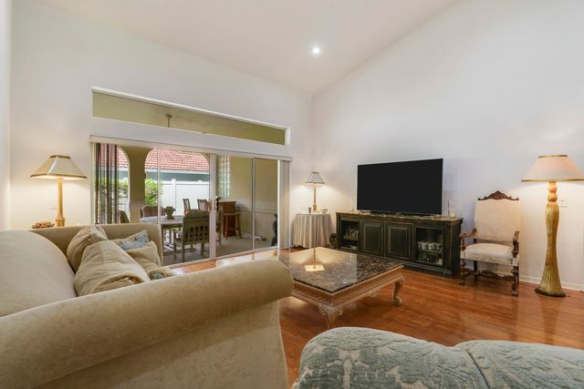 18951 Painted Leaf Court, Jupiter, FL 33458