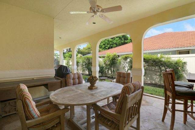 18951 Painted Leaf Court, Jupiter, FL 33458