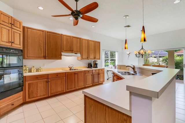 18951 Painted Leaf Court, Jupiter, FL 33458