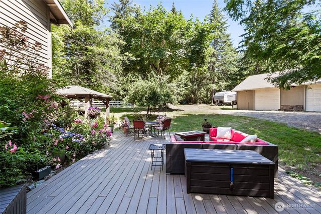 15711 28th Avenue NW, Gig Harbor, WA 98322