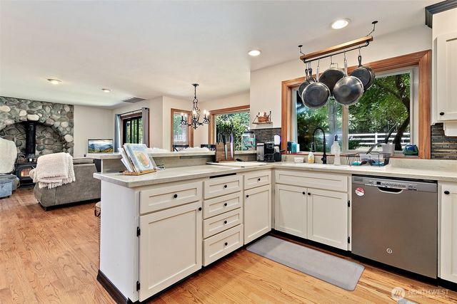 15711 28th Avenue NW, Gig Harbor, WA 98322