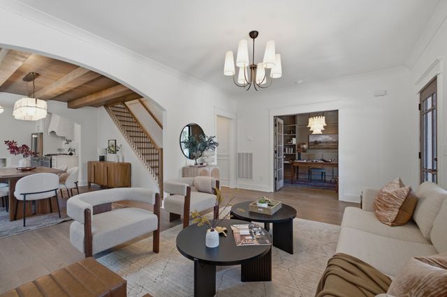 1207 Shelton Ave, Nashville, TN 37216