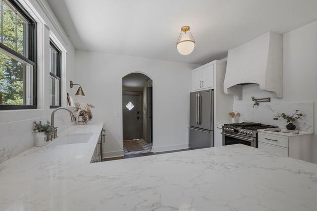1207 Shelton Ave, Nashville, TN 37216
