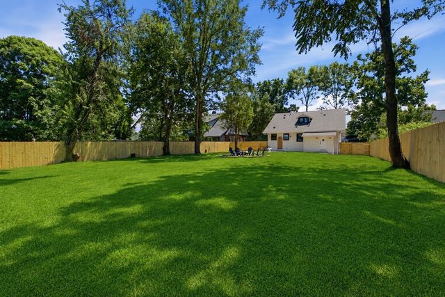 1207 Shelton Ave, Nashville, TN 37216