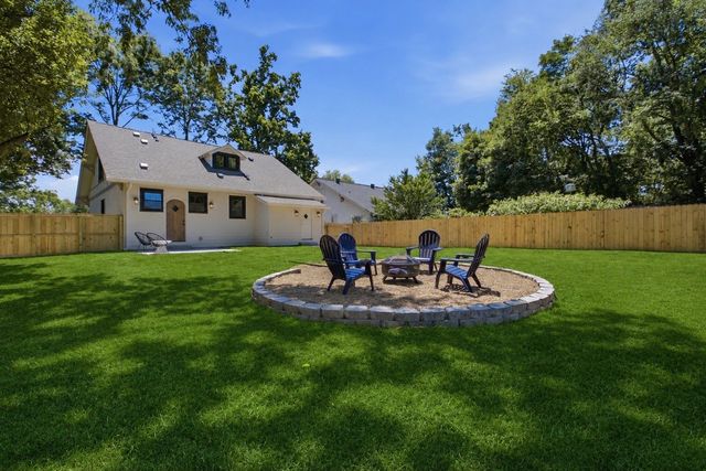 1207 Shelton Ave, Nashville, TN 37216