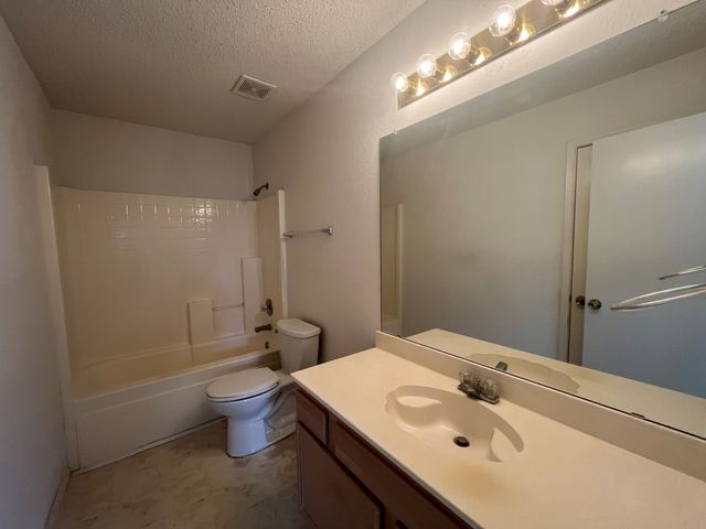 3141 Twisted Vine Lane, Grand Prairie, TX 75052