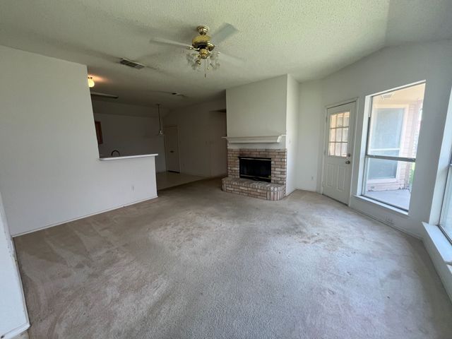 3141 Twisted Vine Lane, Grand Prairie, TX 75052