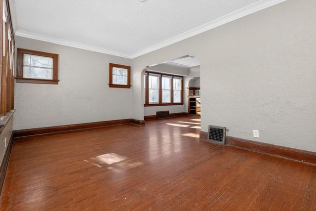 5331 N 37th STREET, Milwaukee, WI 53209