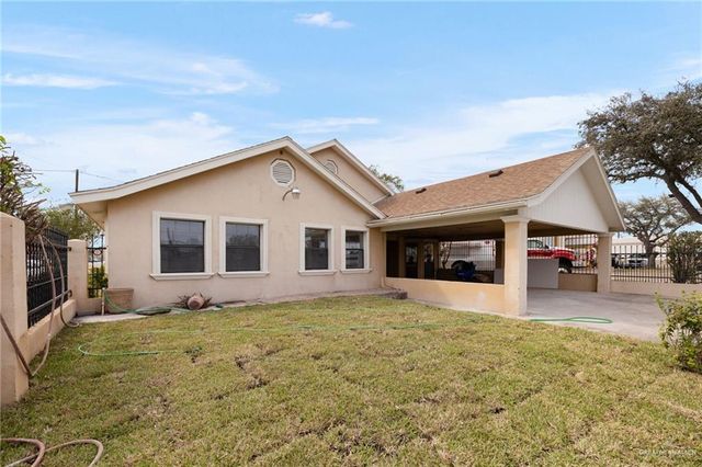 948 S Mike Chapa Avenue, La Villa, TX 78562