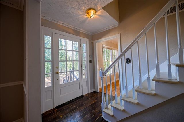 1675 Lake Lucerne SW Road, Lilburn, GA 30047