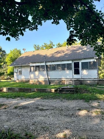 1029 N Orient, El Dorado, KS 67042