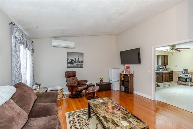 10 Mott Street, Johnston, RI 02919