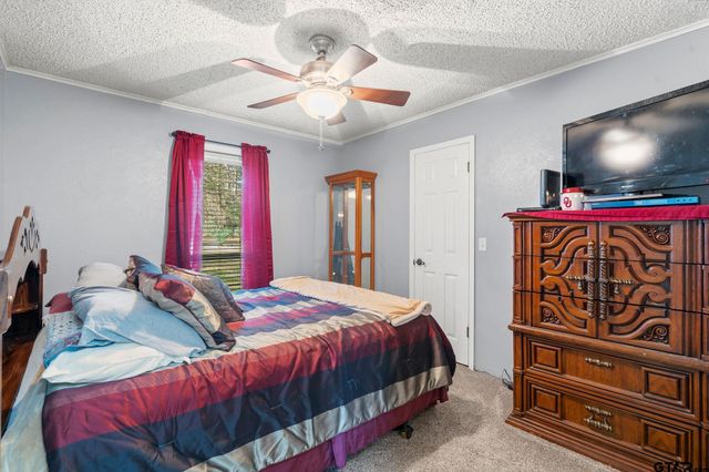 321 Jefferson St, Lone Star, TX 75668