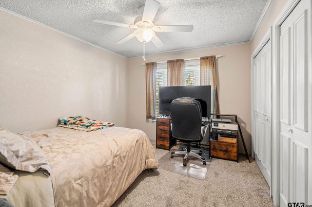 321 Jefferson St, Lone Star, TX 75668