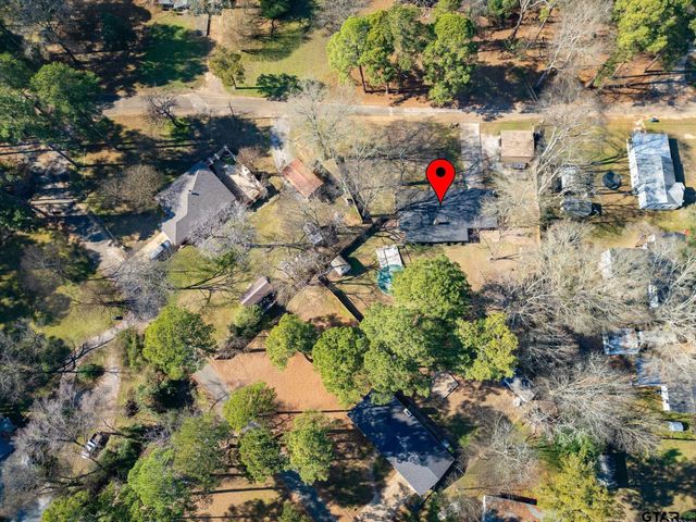 321 Jefferson St, Lone Star, TX 75668