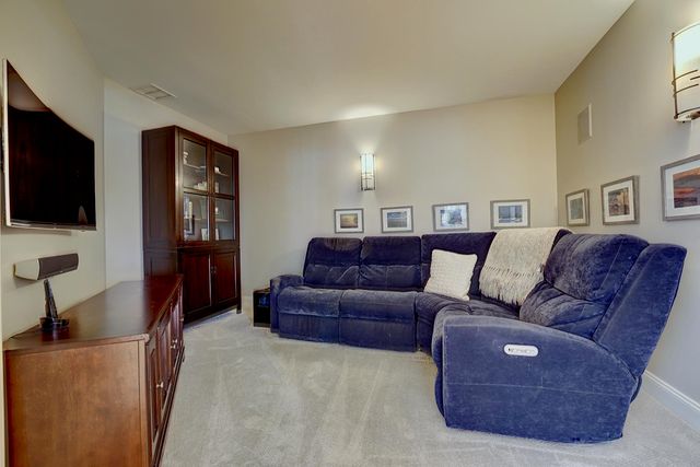 100 Shepards Cove Rd Unit H301, Kittery, ME 03904