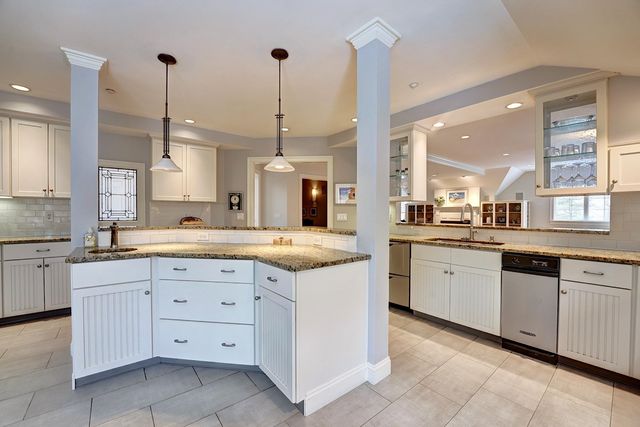 100 Shepards Cove Rd Unit H301, Kittery, ME 03904