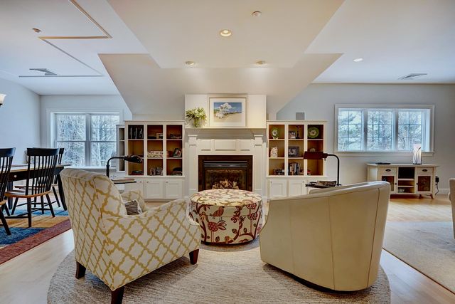 100 Shepards Cove Rd Unit H301, Kittery, ME 03904